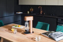 Mysoda Premium Juomapullo 1 L, Musta -Stelton Myynti 001 Mysoda Ruby hires