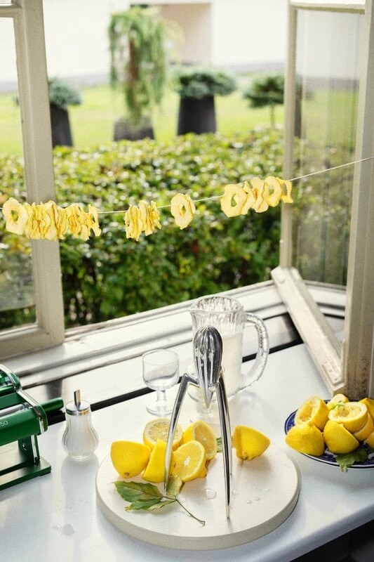 HAY Leikkuulauta, Pyöreä, L, Luonnonvalkoinen 6 HAY Leikkuulauta, Pyöreä, L, Luonnonvalkoinen - Image 4