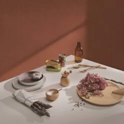 Kay Bojesen Menageri Pippurimylly, Tammi -Stelton Myynti 2018 11 16 KAJ BOJESEN 06 002 HOEJ CMYK