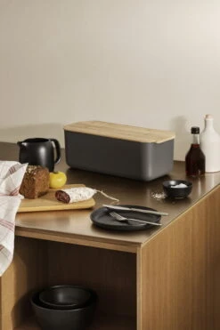 Eva Solo Leipälaatikko, Harmaa -Stelton Myynti 520362 Eva Solo Bread bin Elephant grey1