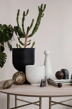 Ferm LIVING Alza Samppanjanjäähdytin, Valkoinen 11 Ferm LIVING Alza Samppanjanjäähdytin, Valkoinen -Stelton Myynti ALZAF4