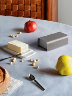 Alessi Mattina Voirasia, Tummanharmaa 11 Alessi Mattina Voirasia, Tummanharmaa -Stelton Myynti BG04 DG amb V