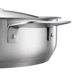 Fiskars All Steel Paistovuoka, 28 Cm -Stelton Myynti FI All Steel roasting dish 28cm detail handle attachment