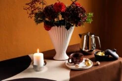 Georg Jensen Helix Teepannu, 1 L -Stelton Myynti Fds jouluruoka12 22 suvi kesalainen