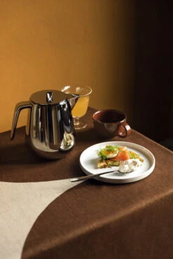 Georg Jensen Helix Teepannu, 1 L -Stelton Myynti Fds jouluruoka4 22 suvi kesalainen