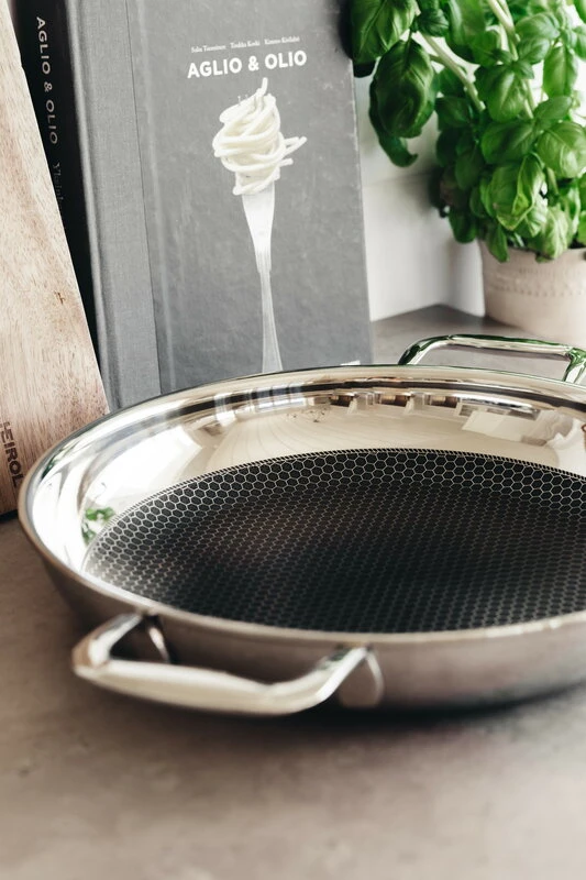 Heirol Steelsafe Pro Tarjoilupaistinpannu, 28 Cm 6 Heirol Steelsafe Pro Tarjoilupaistinpannu, 28 Cm - Image 4