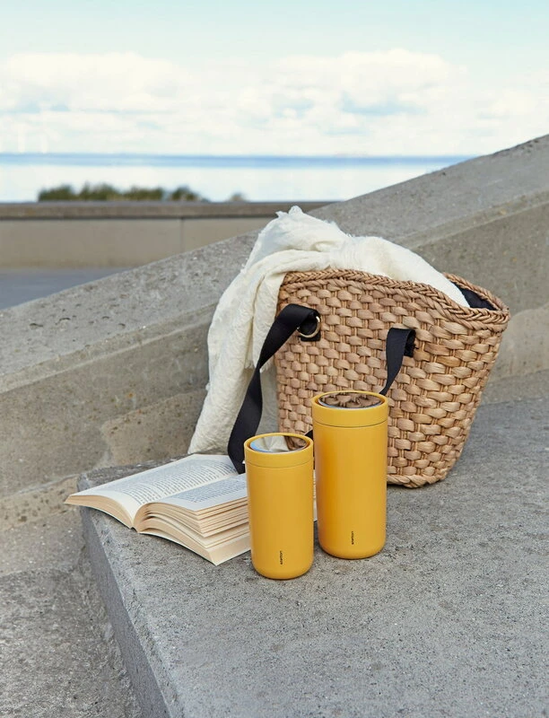 Stelton To Go Click Termosmuki, 0,4 L, Soft Poppy Yellow 4 Stelton To Go Click Termosmuki, 0,4 L, Soft Poppy Yellow - Image 2
