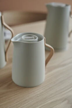 Stelton Emma Termoskannu Teelle, Soft Sand -Stelton Myynti Snap stelton Z60060