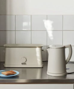 HAY Sowden Vedenkeitin, Harmaa -Stelton Myynti Sowden Toaster EU grey Sowden Kettle EU grey