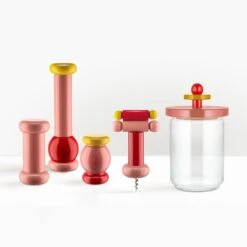 Alessi Sottsass Korkkiruuvi, Punainen - Pinkki - Keltainen 9 Alessi Sottsass Korkkiruuvi, Punainen - Pinkki - Keltainen -Stelton Myynti groupage rosa 3