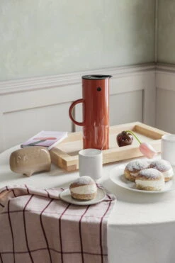 Ferm LIVING Hale Keittiöpyyhe, Vaaleanpunainen - Ruoste -Stelton Myynti laskiainen22 Ruoka9