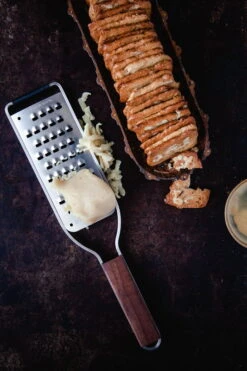 Microplane Master Series Extra Coarse Raastin -Stelton Myynti mp Master Series Extra coarse Blade cookies 28429