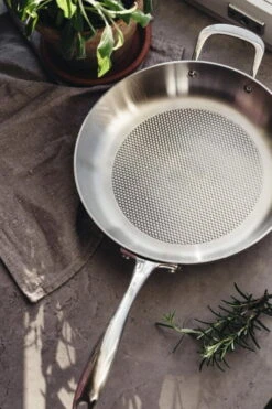 Heirol Allsafe Pro Paistinpannu, 28 Cm -Stelton Myynti paistinpannu 28 cm allsafe pro 5 kerros 2