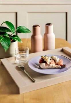 MENU Bottle Grinder Maustemyllyt 2 Kpl, Nudes - Pähkinä 7 MENU Bottle Grinder Maustemyllyt 2 Kpl, Nudes - Pähkinä -Stelton Myynti ruoka peruna sk8